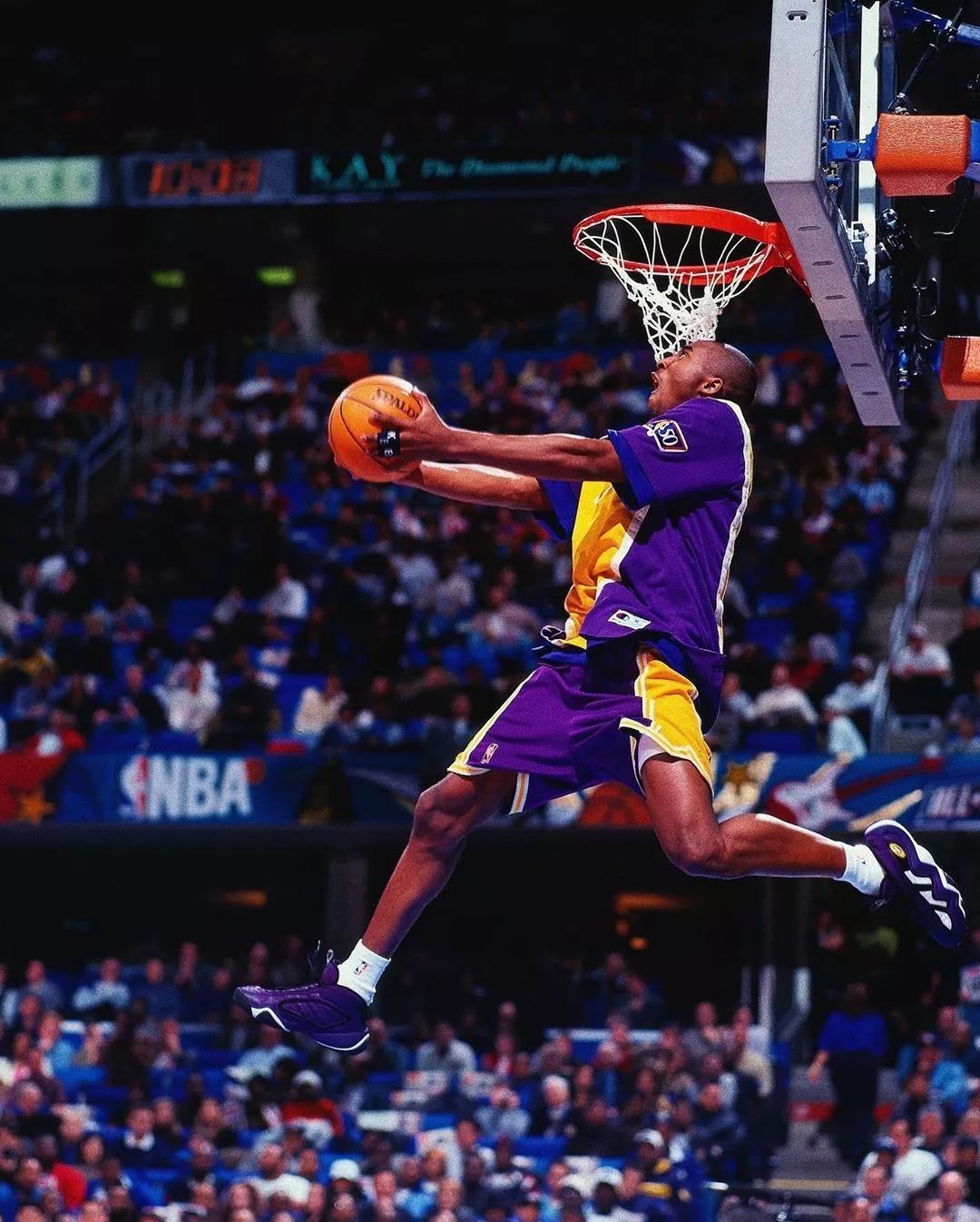 体育法甲：波切蒂诺无缘首胜 巴黎客平圣埃蒂安